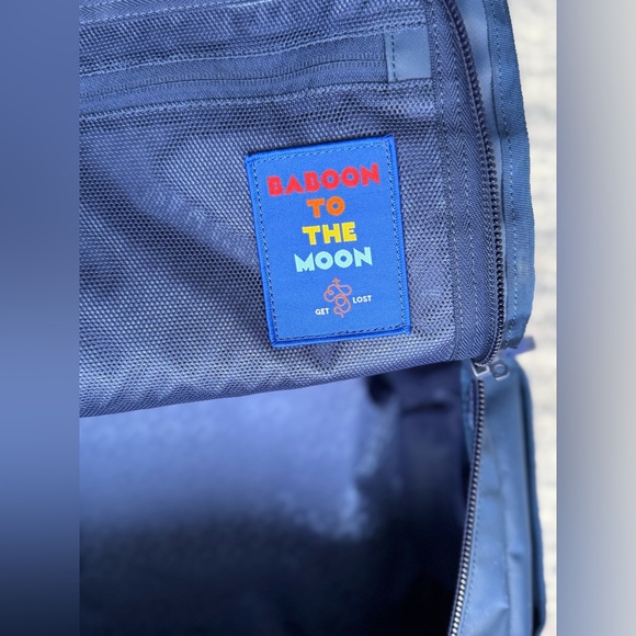 Bonobo - Picture 1 of 5